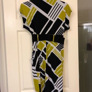 Worthington Meds-black/green/white belted dress